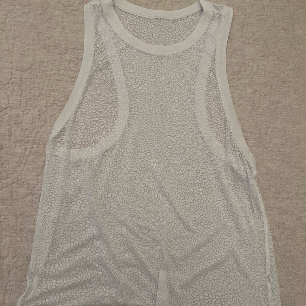 Women’s Lululemon Tank White Veil Size 4